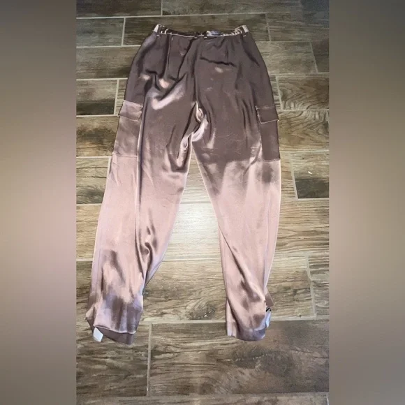 Aritzia Babaton Refined Satin Cargo Pant - Picture 4 of 7